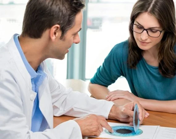 What you should know about LASIK Vs Femto-LASIK